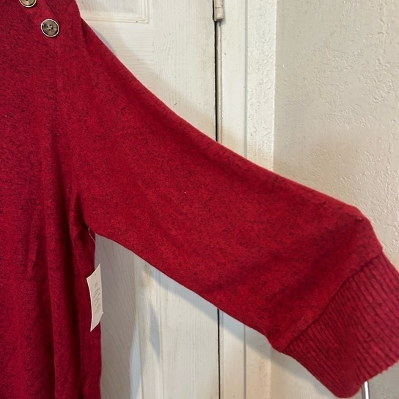 NWT Retrology Sweater Barqoue /Black Combo - Picture 5 of 5